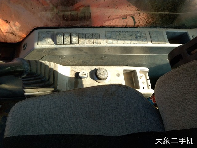 斗山 DX260LC 挖掘机