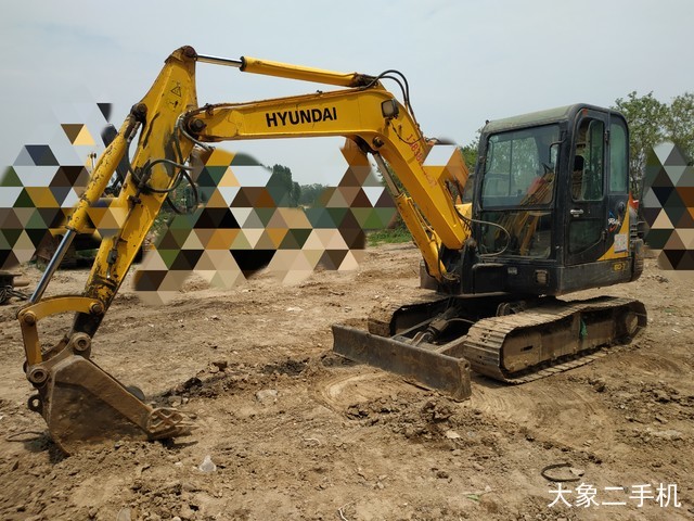 现代 R60-7 挖掘机