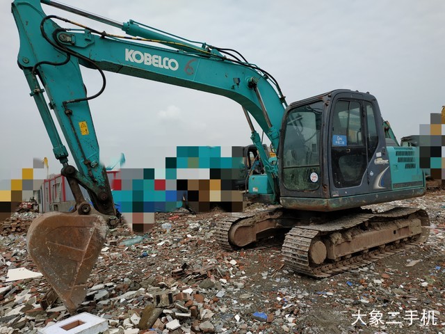 神钢 SK130-8 挖掘机