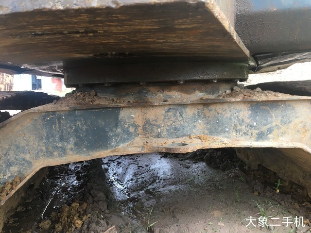 现代 R60-9 挖掘机