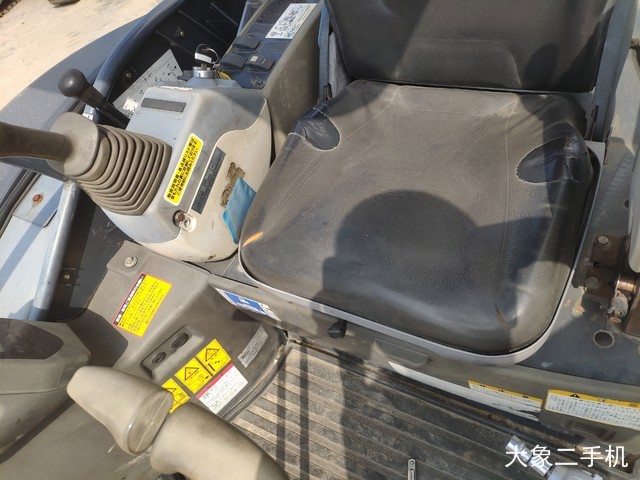 日立 ZX30U-3 挖掘机