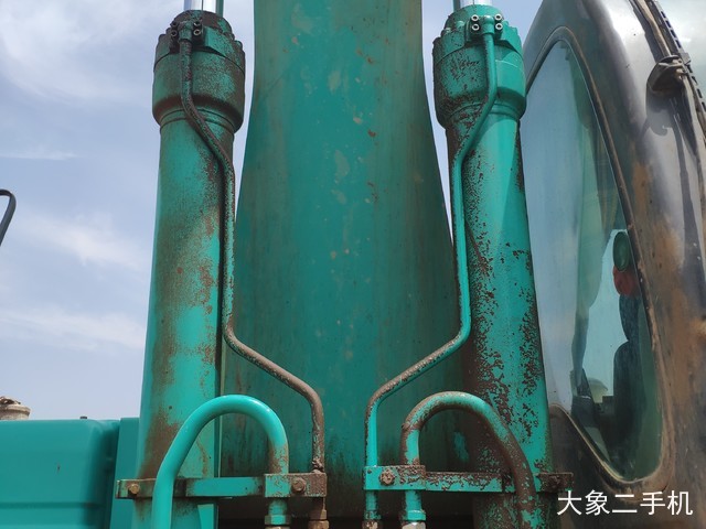 神钢 SK250-8 挖掘机