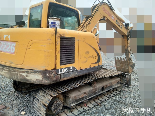 山东临工 LG685 挖掘机