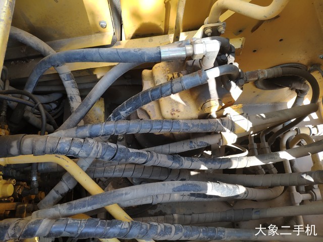 小松 PC240LC-8 挖掘机