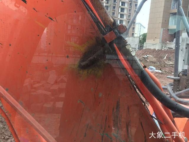 斗山 DX150LC 挖掘机