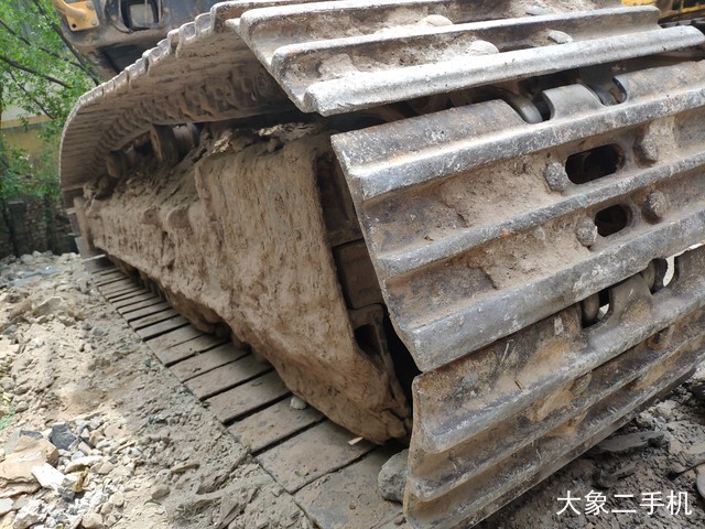 山东临工 LG6250 挖掘机