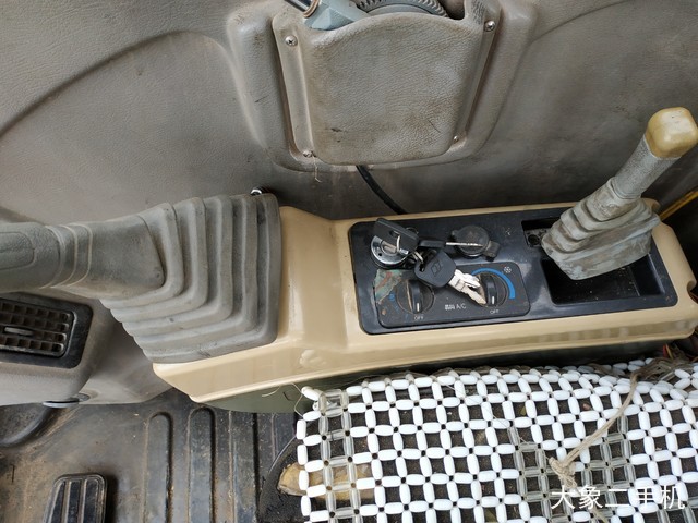 雷沃重工 FR60-7 挖掘机