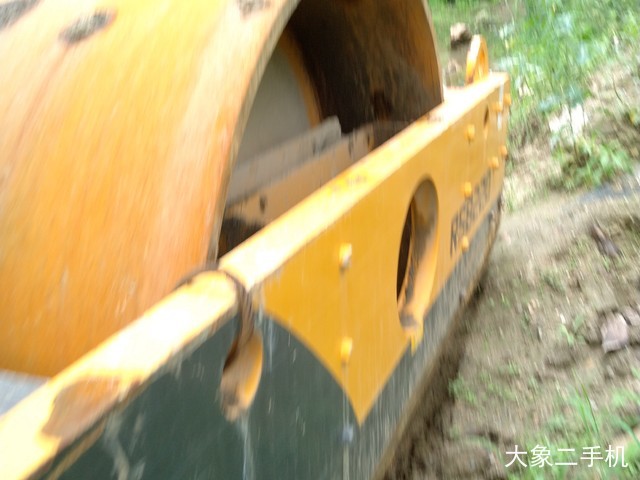 山东临工 RS8220 压路机