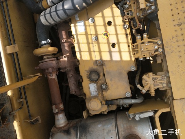 卡特彼勒 323DL 挖掘机