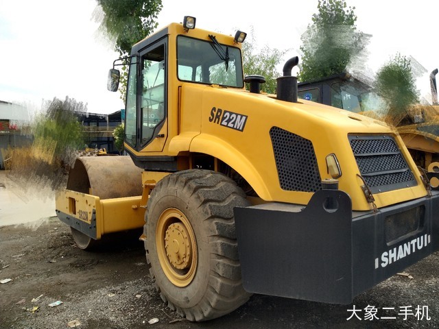 山推 SR22M 压路机