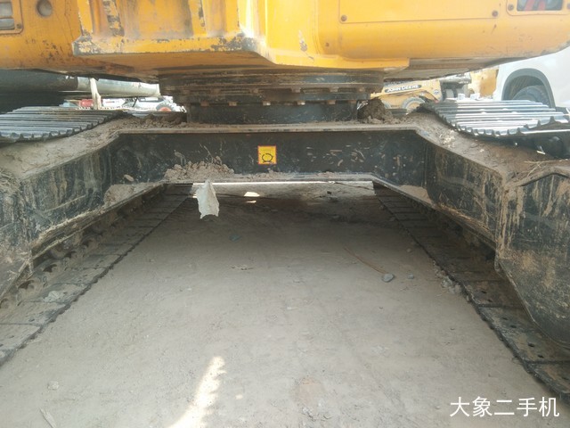 龙工 LG6065 挖掘机