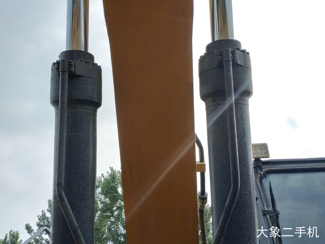 徐工 XE470C 挖掘机