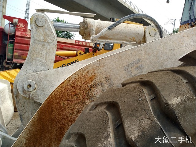 山东临工 LG953 装载机