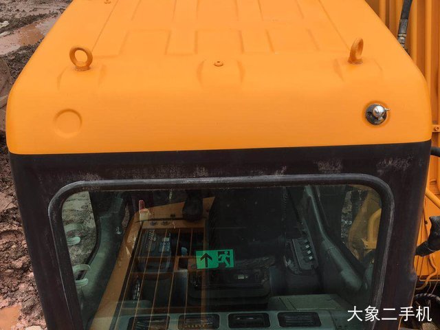 三一重工 SY135C-9 挖掘机