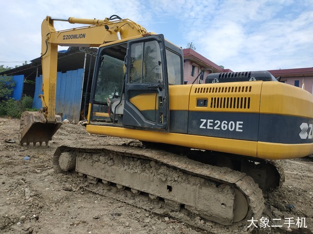 中联重科 ZE260E 挖掘机