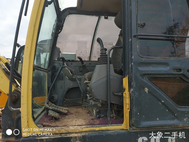 现代 R60-9 挖掘机