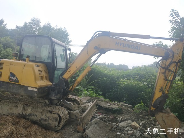 现代 R55-7 挖掘机