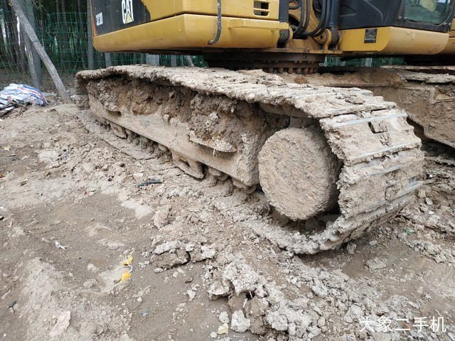 卡特彼勒 323DL 挖掘机