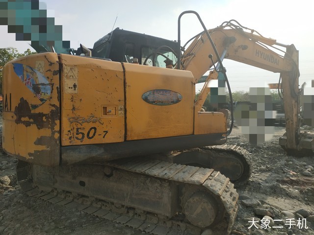 现代 R110-7 挖掘机