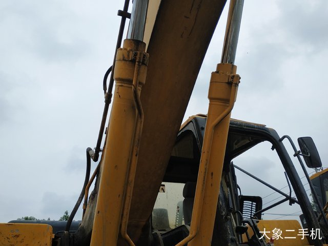 中联重科 ZE360E 挖掘机