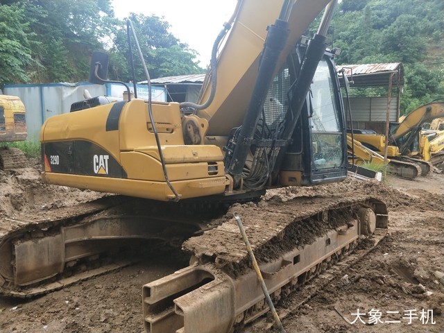 卡特彼勒 329DL 挖掘机