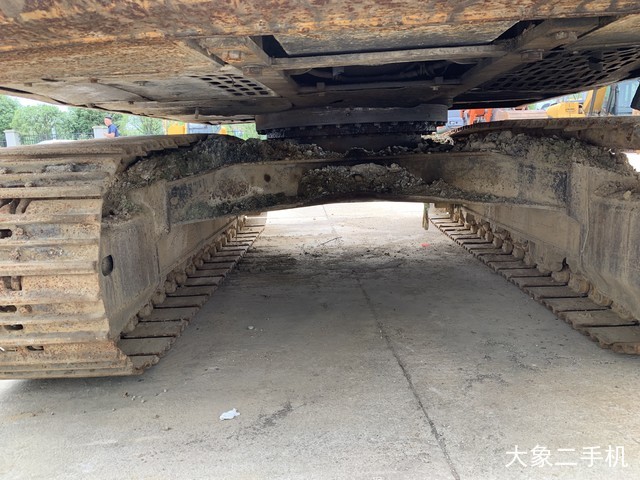 三一重工 SY135C-8 挖掘机