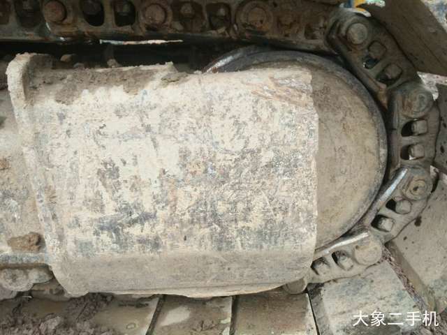 现代 R225LC-9 挖掘机