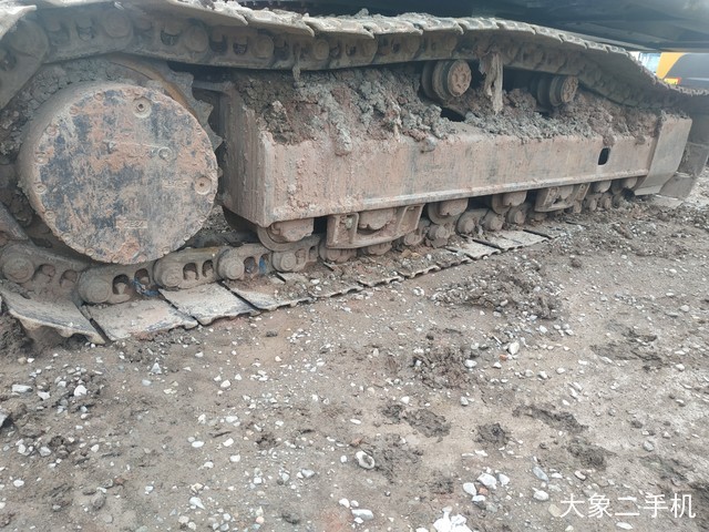 沃尔沃 EC210B 挖掘机