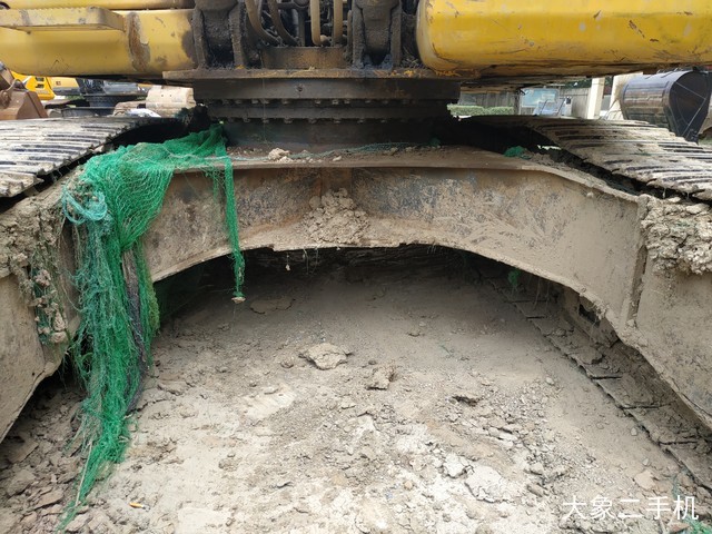 小松 PC200-8 挖掘机