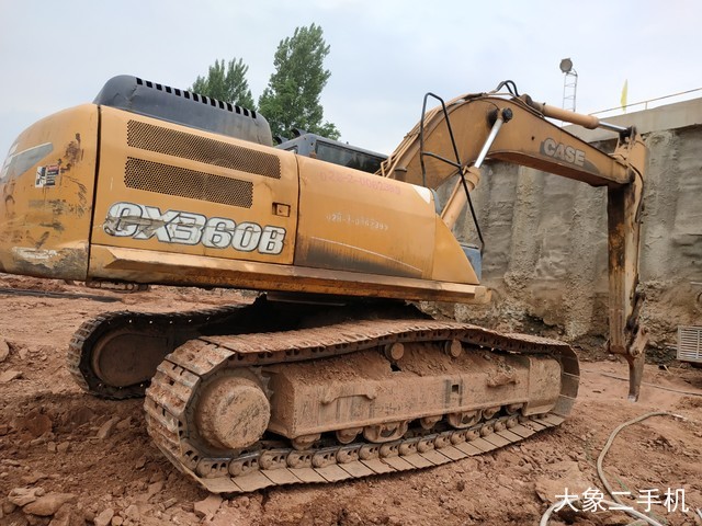 凯斯 CX300B 挖掘机