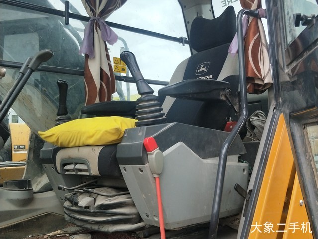 约翰迪尔 E240SC 挖掘机