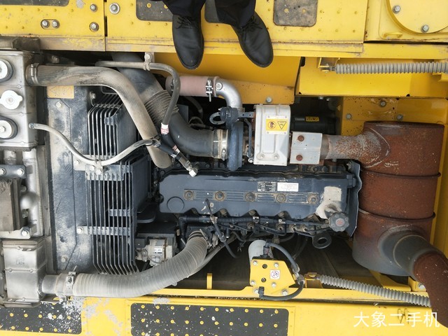 小松 PC240LC-8加长臂 挖掘机