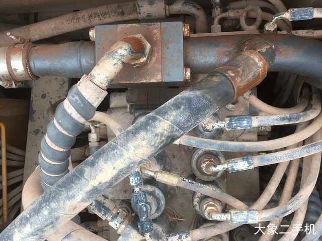 徐工 XE200D 挖掘机