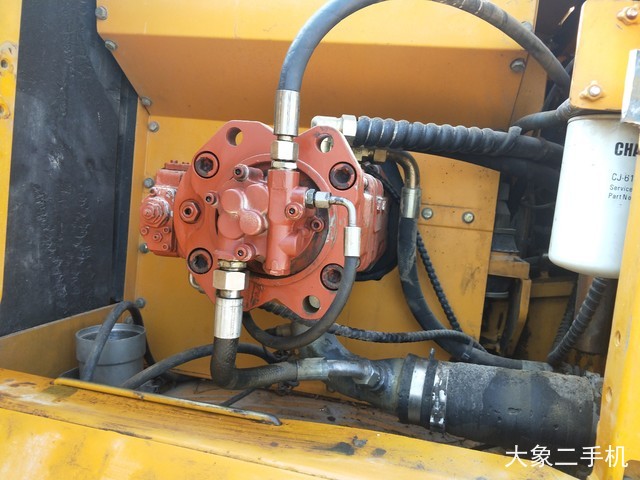雷沃重工 FR220 挖掘机