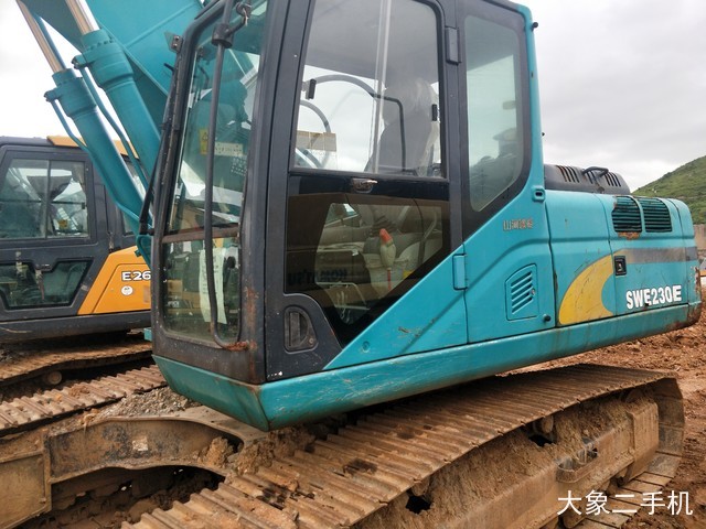 山河智能 SWE230LC 挖掘机