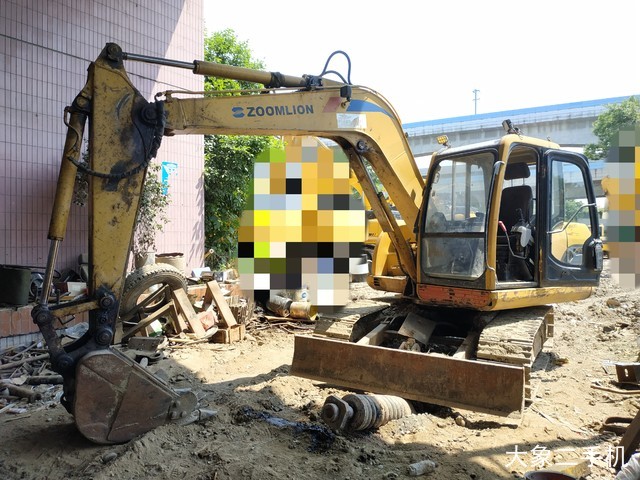 中联重科 ZE85 挖掘机