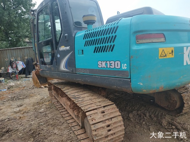 神钢 SK130 挖掘机