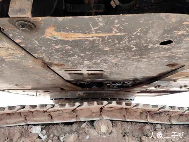 沃尔沃 EC140 挖掘机