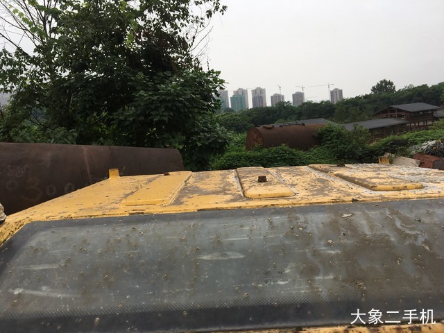 山东临工 LG665 挖掘机