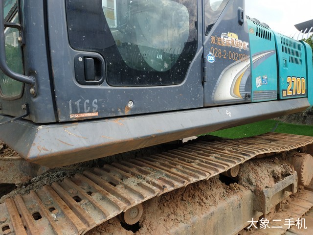 神钢 SK270D-8 挖掘机