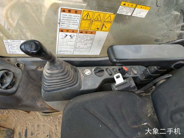 小松 PC210LC-7 挖掘机