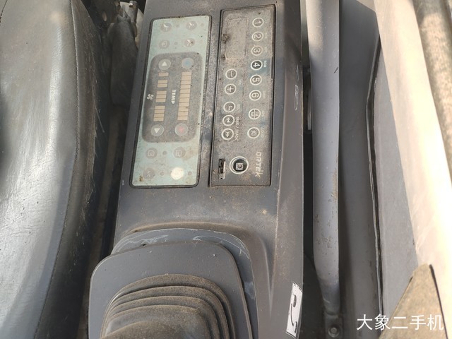 徐工 XE370C 挖掘机