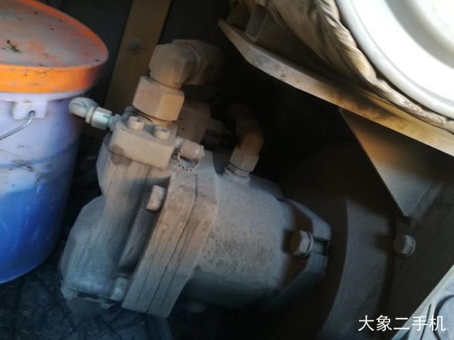 徐工 XE80A 挖掘机