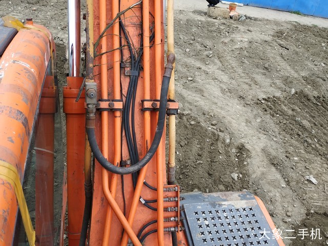 斗山 DX120 挖掘机