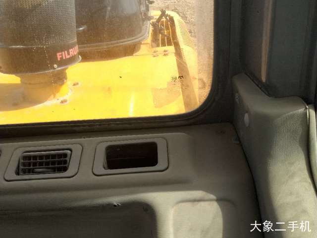 三一重工 SY235C-8 挖掘机