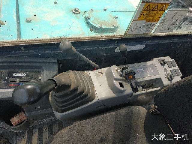 神钢 SK60-8 挖掘机