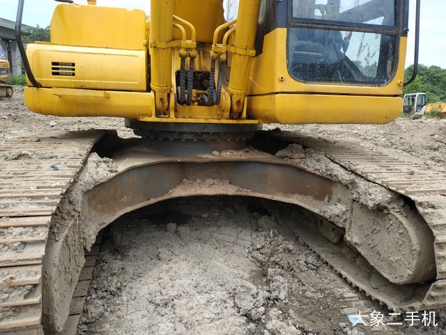 中联重科 ZE260E 挖掘机