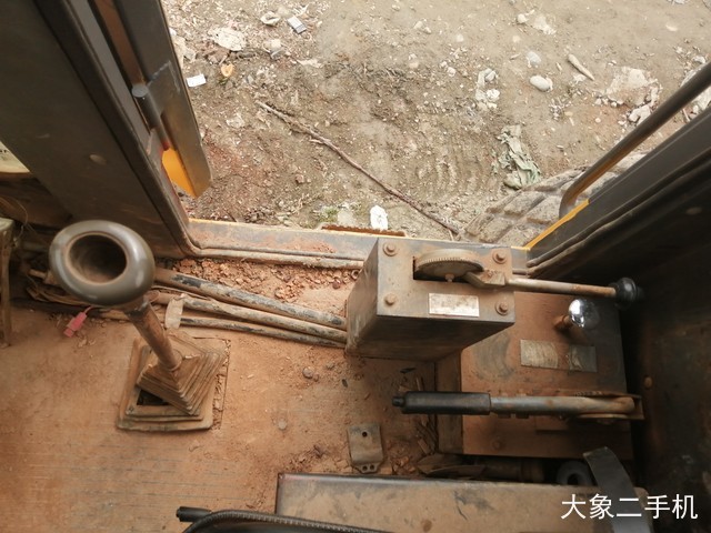 龙工 LG520B6 压路机