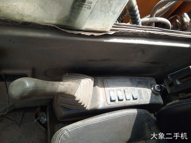 徐工 XE80 挖掘机