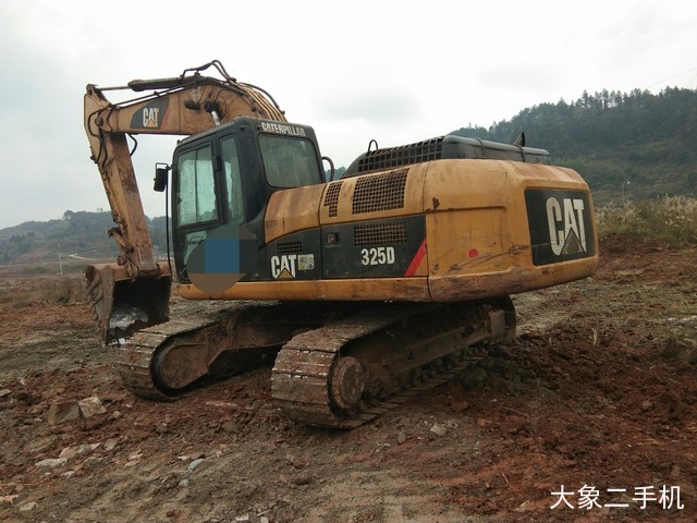 山东临工 LG6210 挖掘机